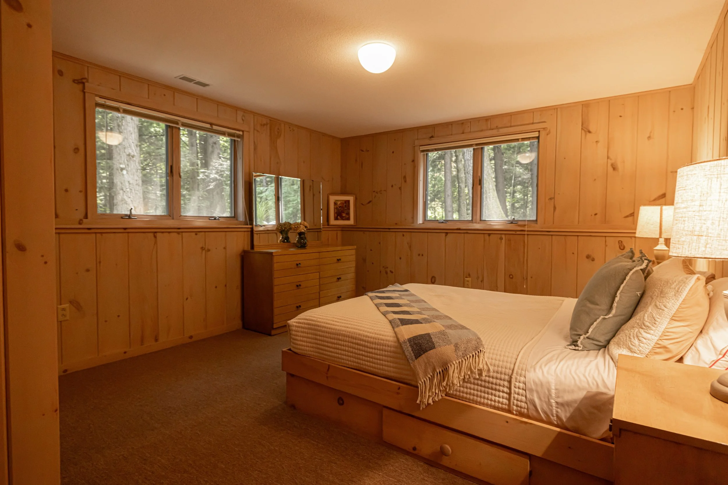 Guest room downstairs.jpg