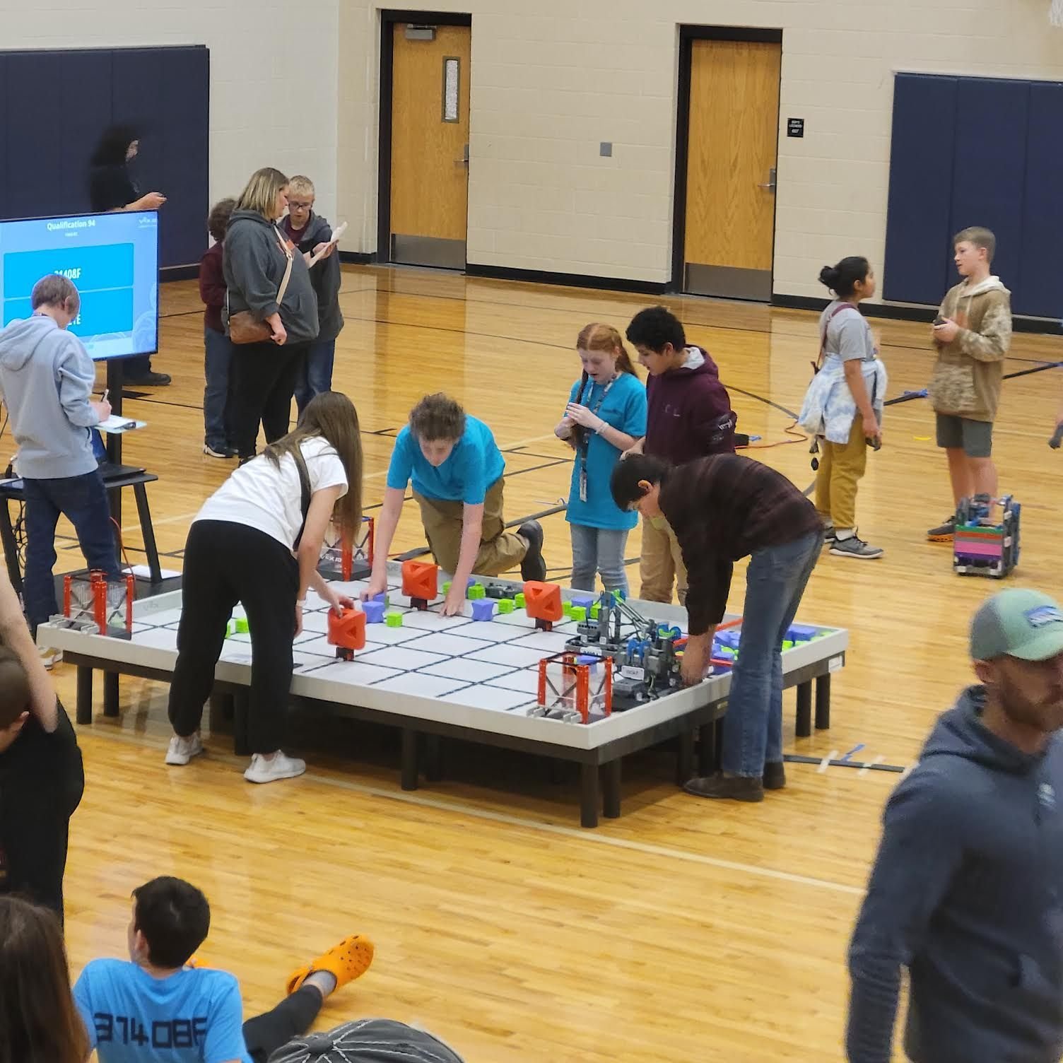 During our spring 2023 PAT Community Grant cycle, we awarded the Chisholm Robotics club a grant to help update their VEX robotic equipment and get more equipment to expand their program. With this grant Chisholm updated their middle school robotics k