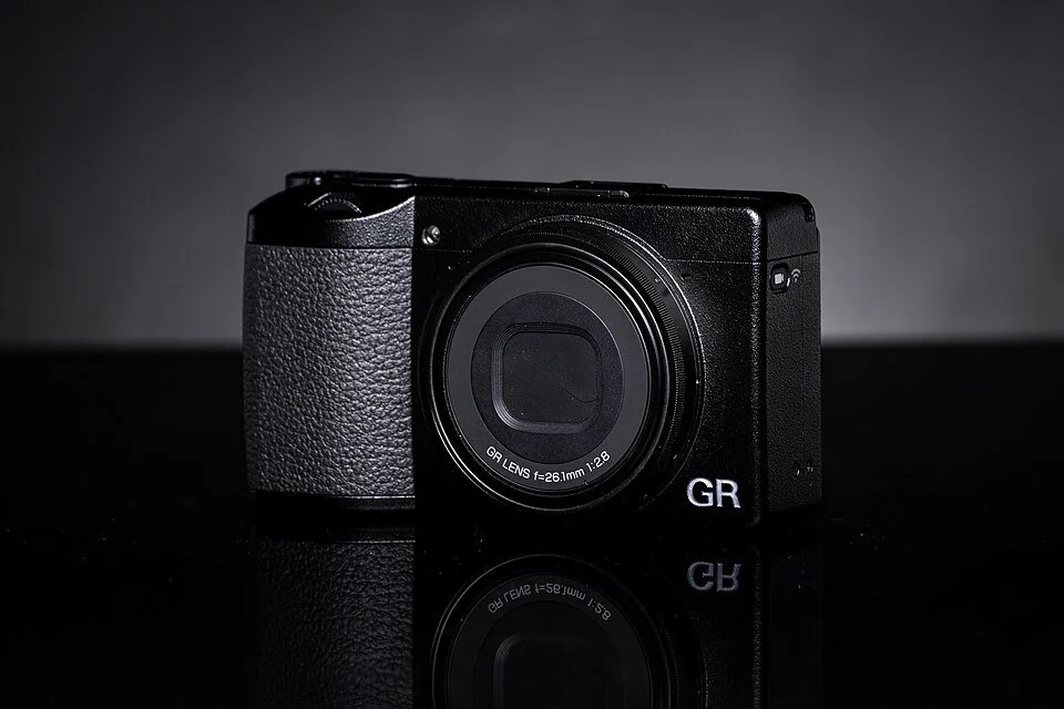 Best Cameras for Shy Street Photographers