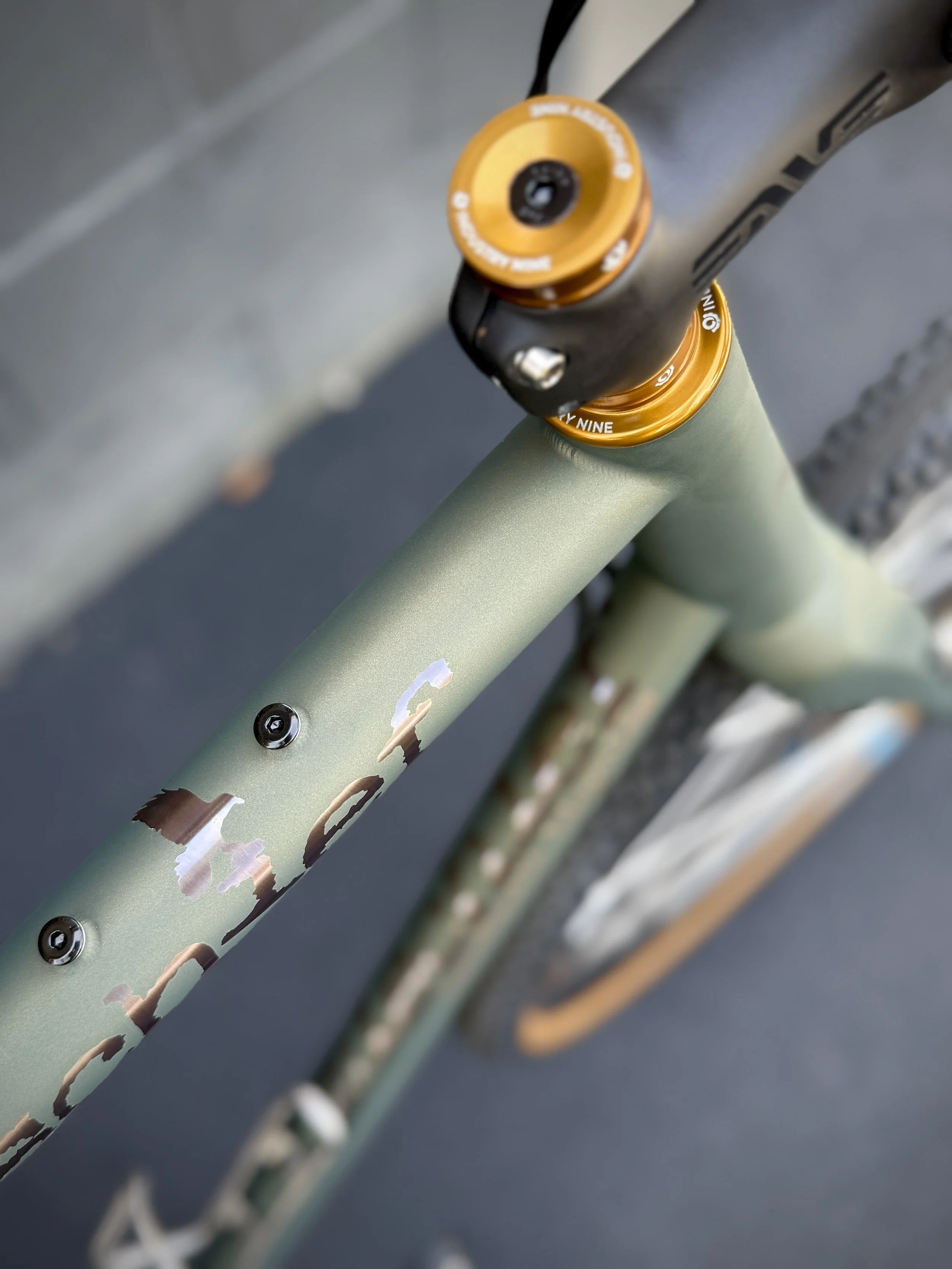 verdant gold // gravel