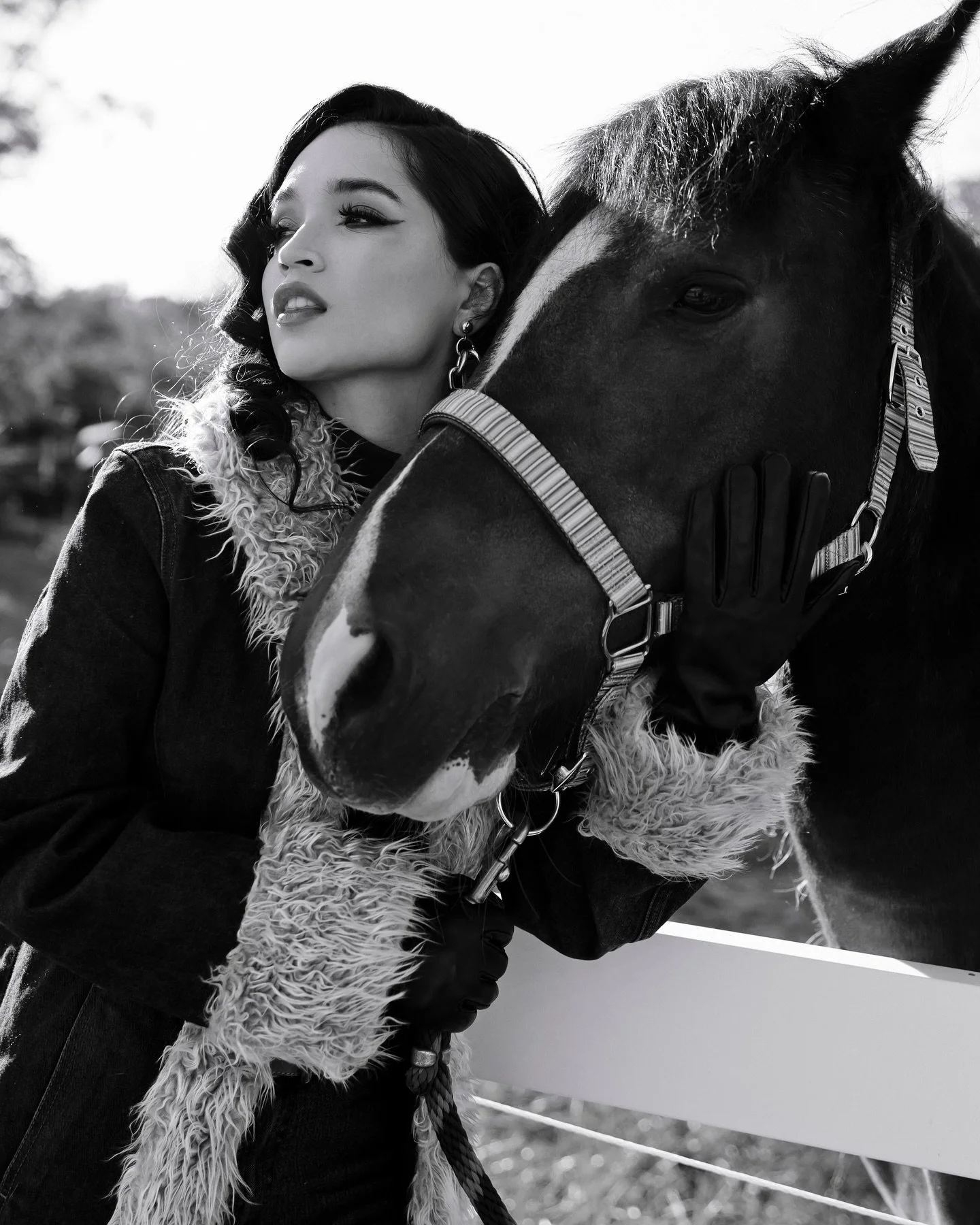 me styled by me 🤭
Photographer @rianehumanphoto 
Makeup @ellzajaay 
Hair @luxurystrand 
Assist @ryanrodrriguez 
Publication @rebel.mag