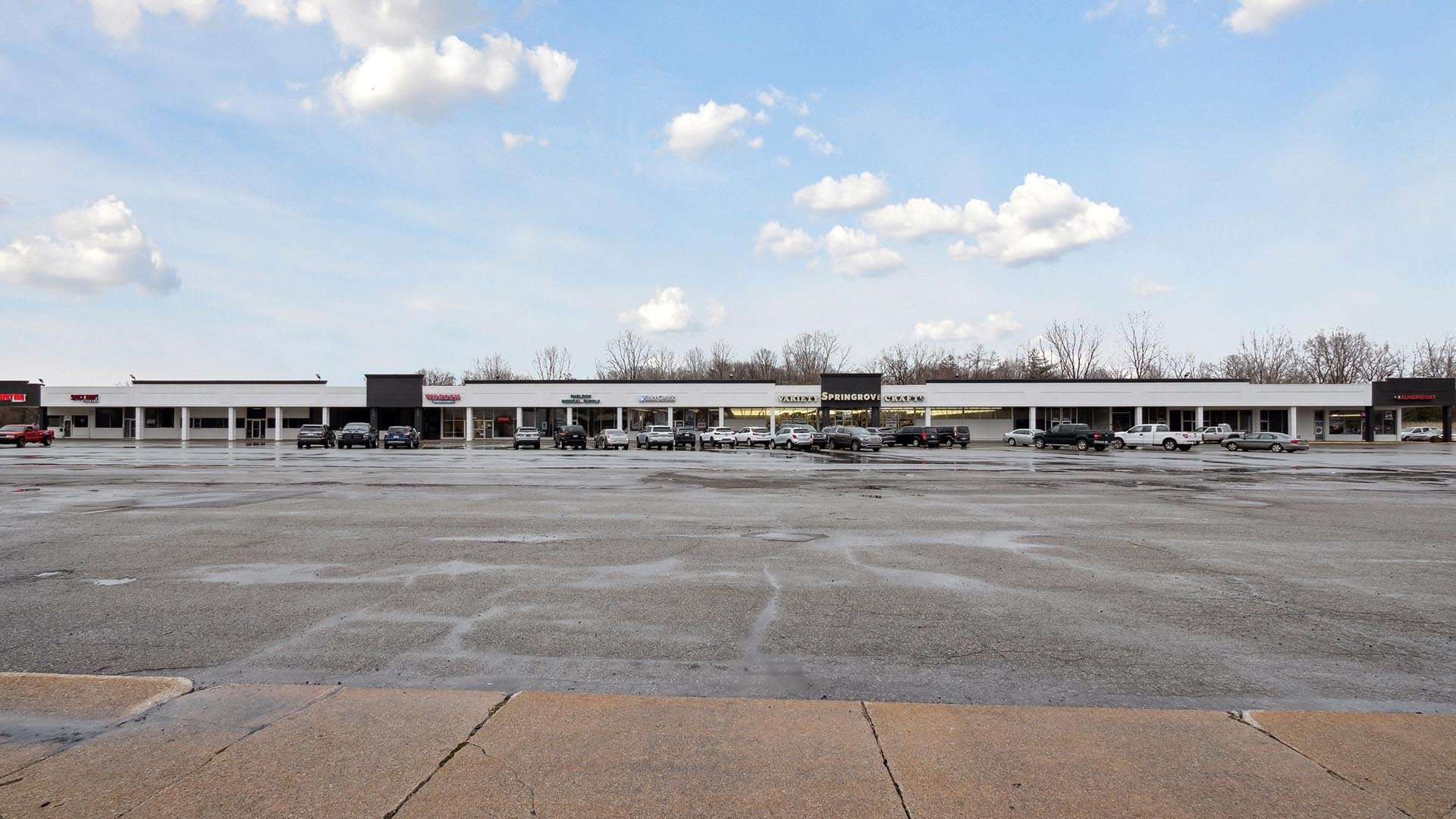 Marysville Village Green Plaza 2.jpg