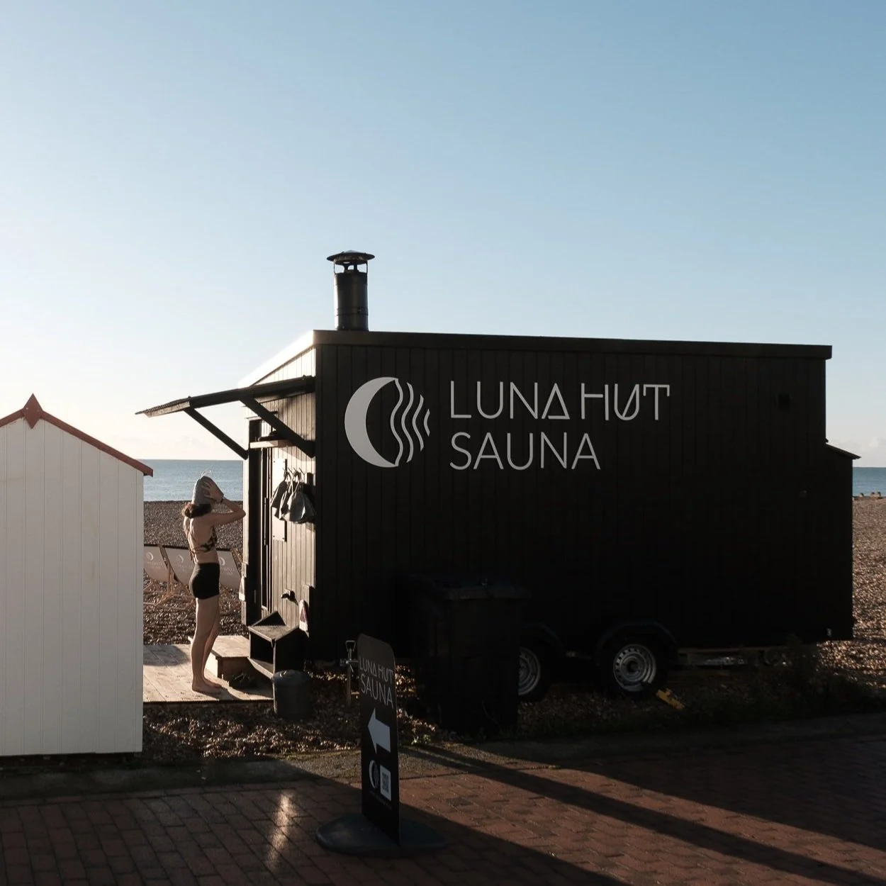 Luna Hut 