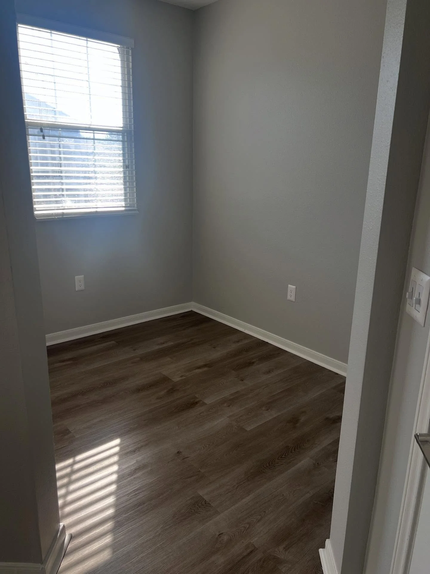 Need an office? We’ve got you covered! ✨
At Sugar Run, our 1 & 2 bedroom apartments can offer a study — perfect for:
💻 Working from home
🎨 Hobbies & creativity
📦 Extra storage space
More space. More possibilities.
📍 Schedule y