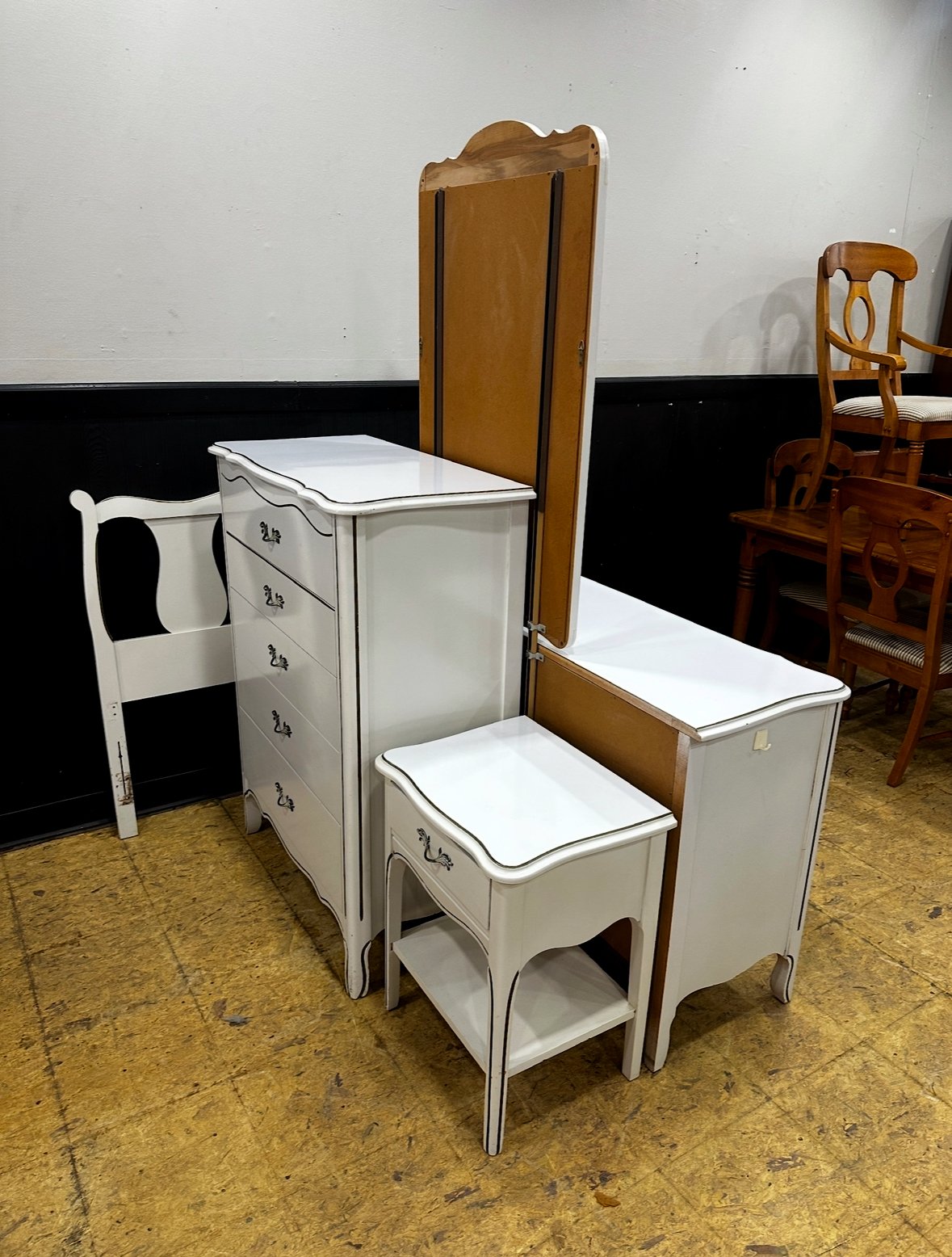 French provincial full size 5 piece set