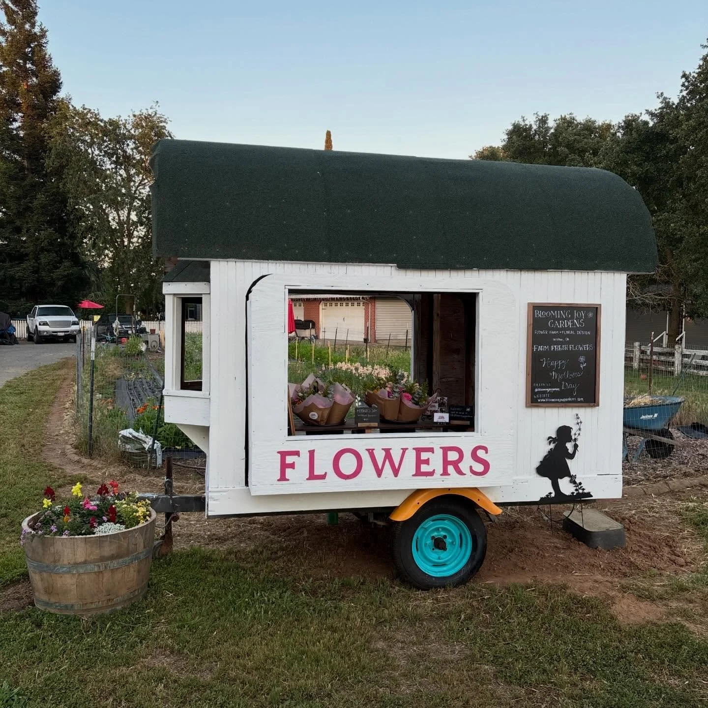 Happy Mother&rsquo;s Day! 💐

The Flower Wagon at Blooming Joy Gardens is stocked with the last 5 Mother&rsquo;s Day wrapped bouquets. 

Come on by if you need flowers this morning. We&rsquo;re on Peach Lane off of Dillard, just follow the signs! 💐