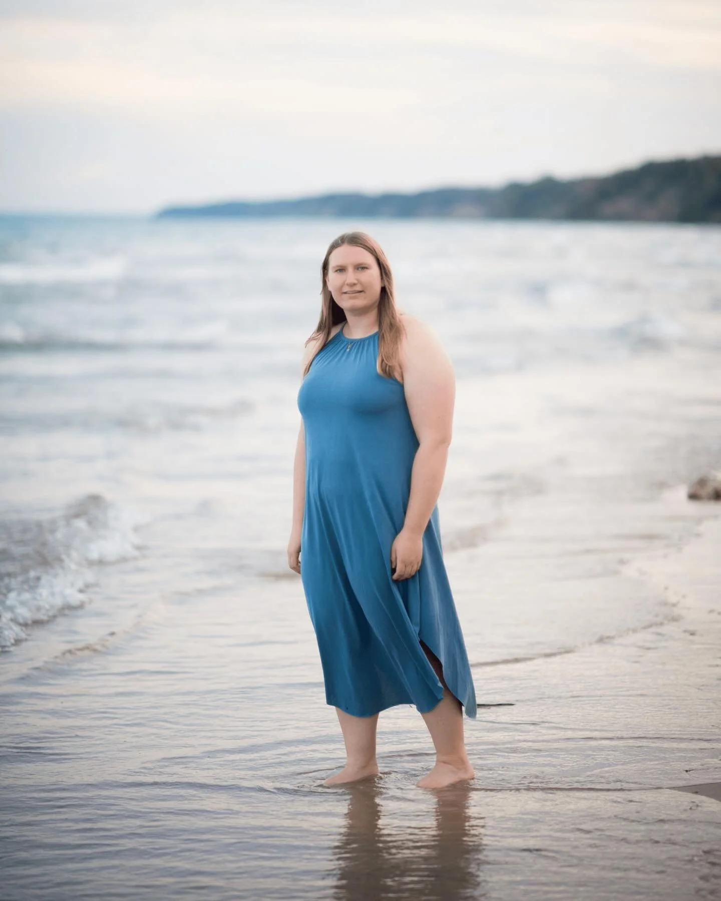 Eleanor, in Cedarburg and at South Beach.

 #theseincredibleseniors #allaboutyou #seniorphotos #seniorportraits #seniorpictures seniorphotographer classof2026 cedarburgphotographer milwaukeephotographer