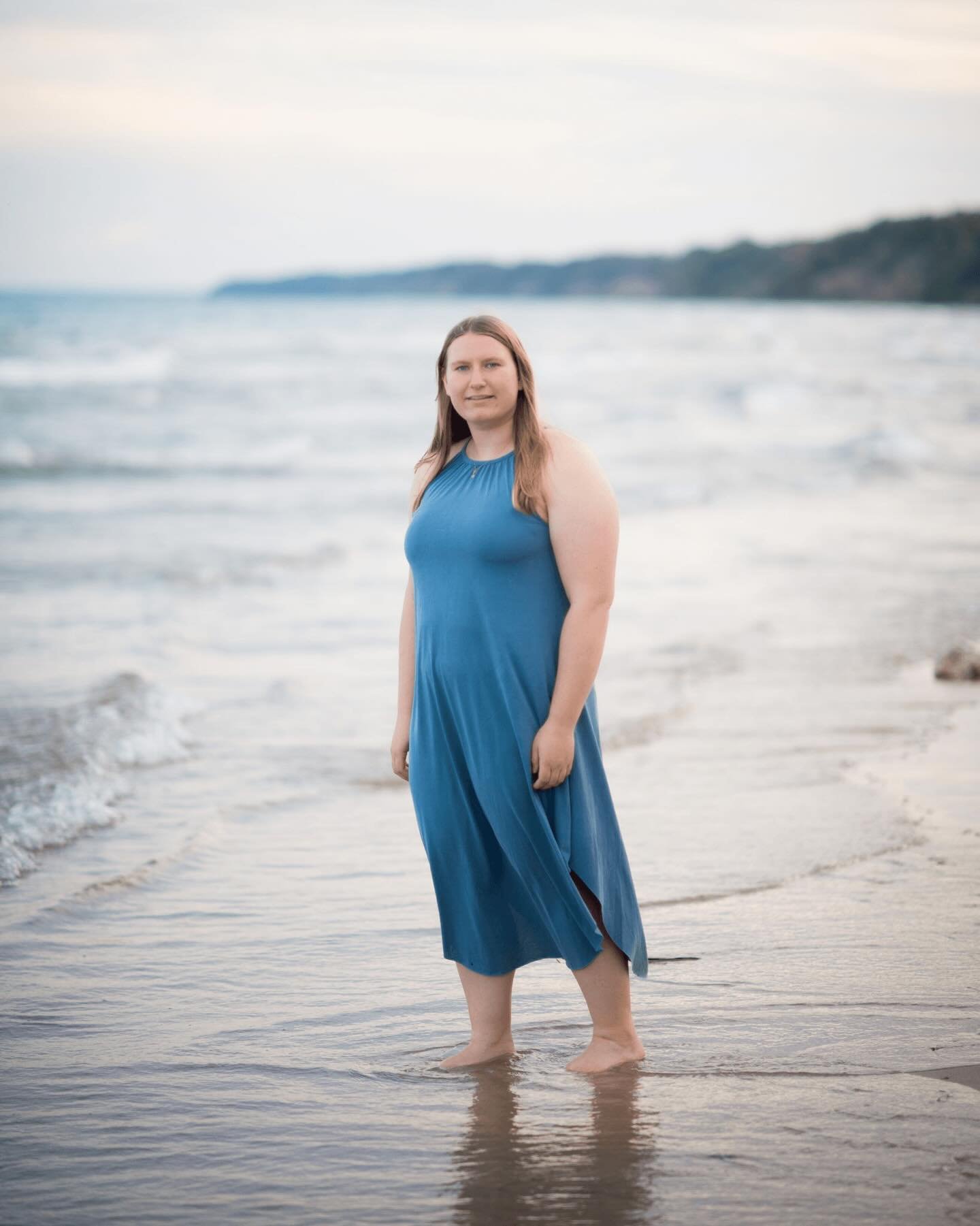 Eleanor, in Cedarburg and at South Beach.

 #theseincredibleseniors #allaboutyou #seniorphotos #seniorportraits #seniorpictures seniorphotographer classof2026 cedarburgphotographer milwaukeephotographer