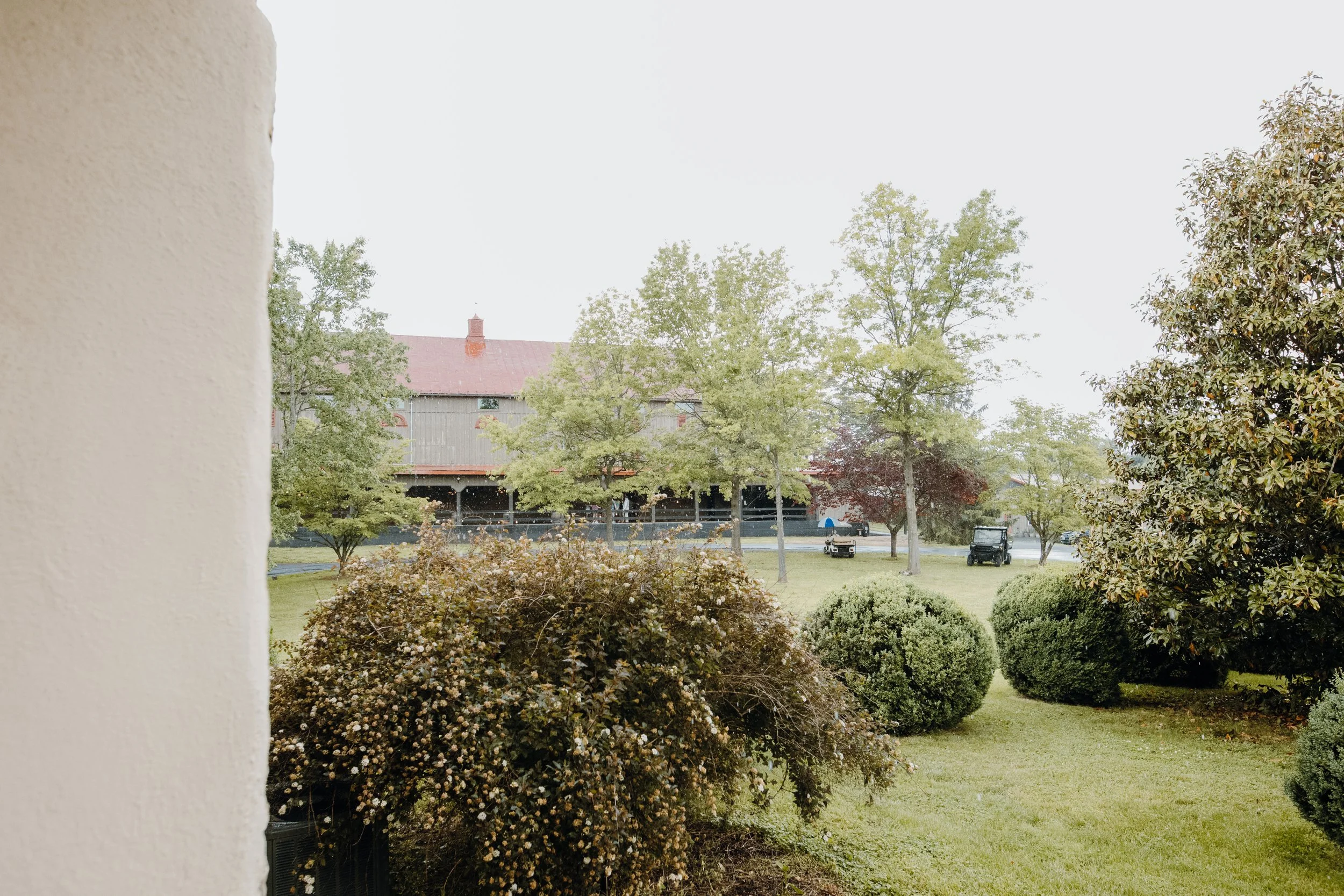 Riverside on the Potomac rainy wedding day
