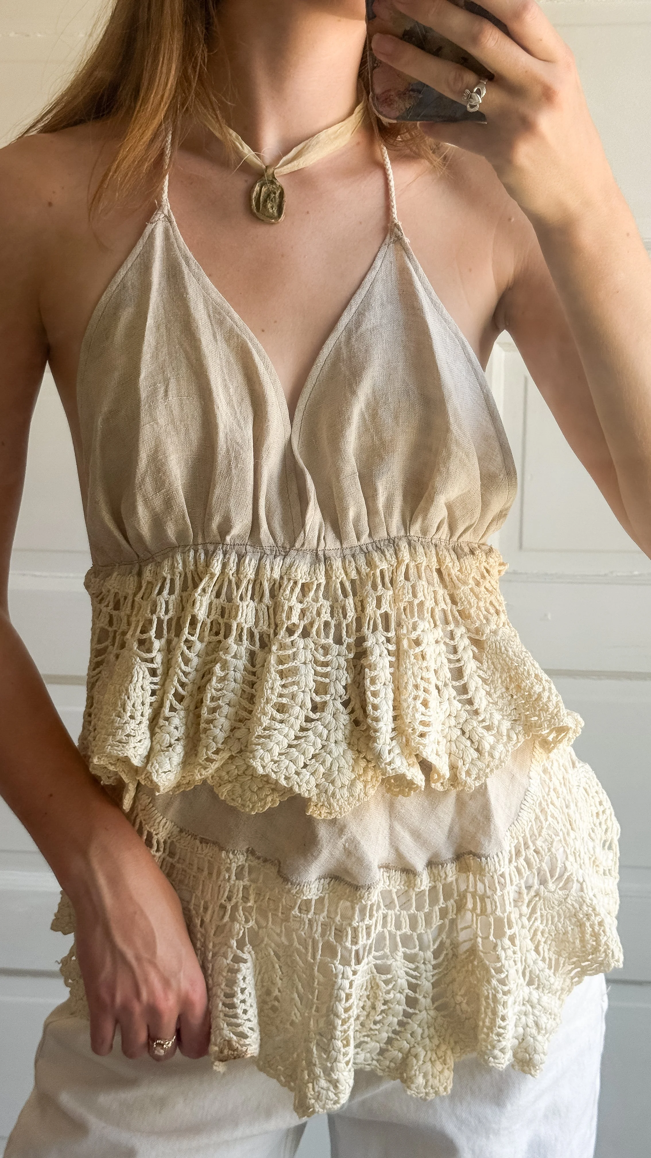 the Clara top [Beige Crochet]