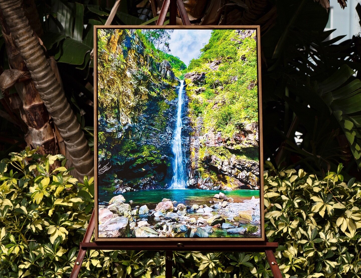 Alelele

(18x24 Light Brown Wood Frame)

#waterfallart #hawaiiart #mauiart #natureart #travelart #sacredart #Godislove