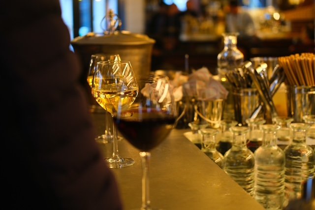 bistrot à vin Paris 7 proche Tour Eiffel