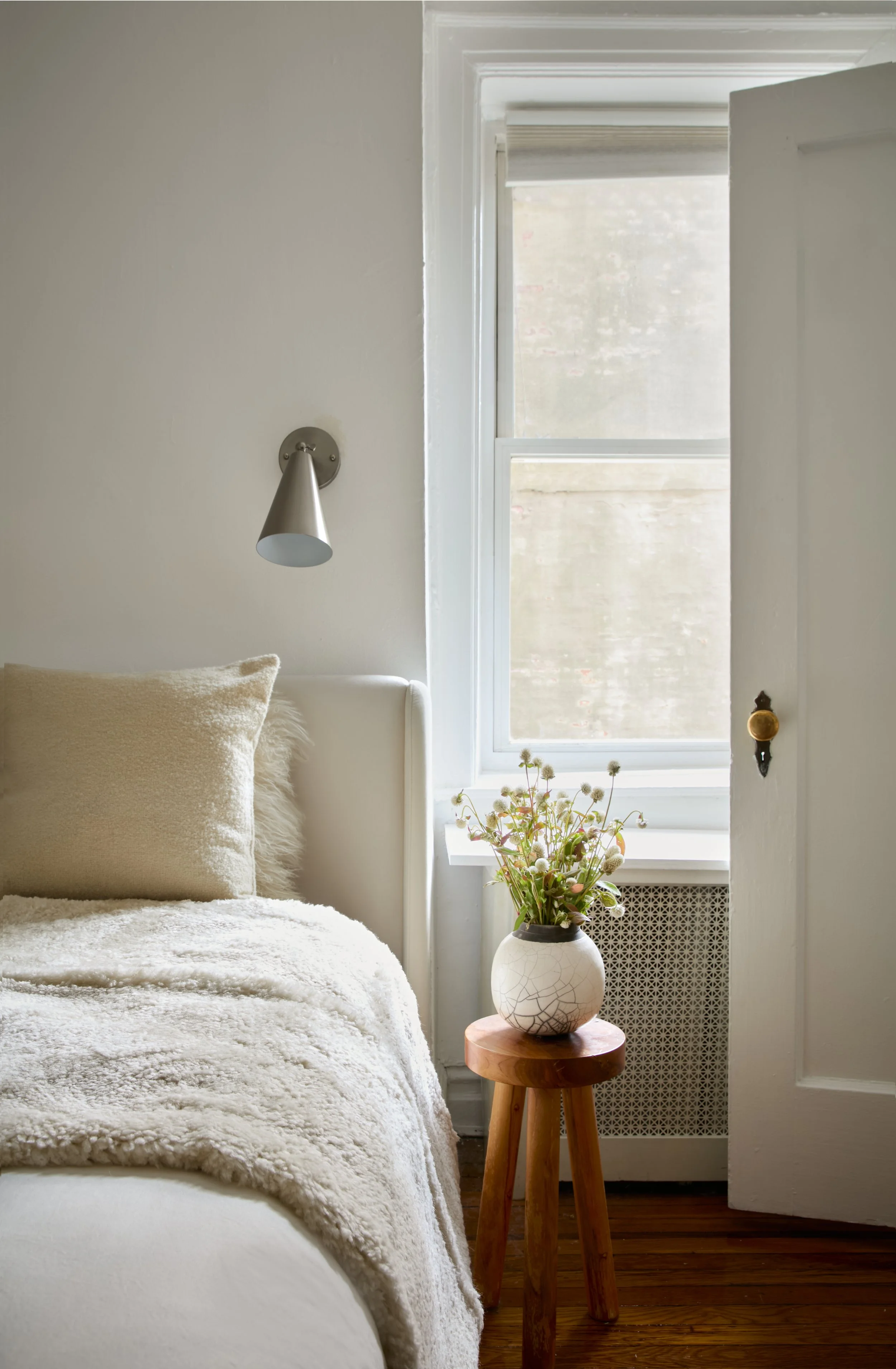 EFuerniss_SimoneClawton_E9th_2443 copy.jpg