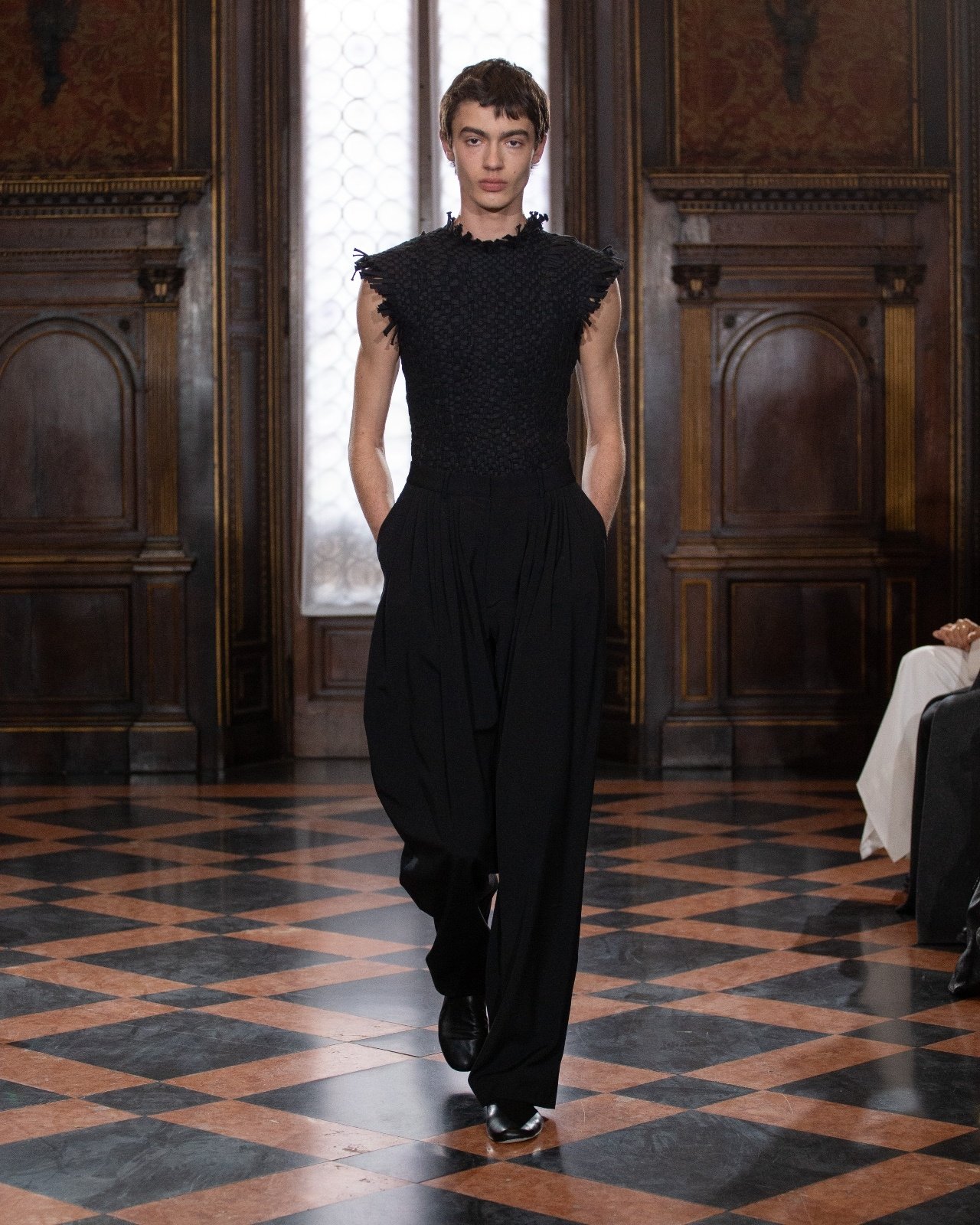 InstitutionbyGalibGassanoffFW25_4x5_Look08.jpg