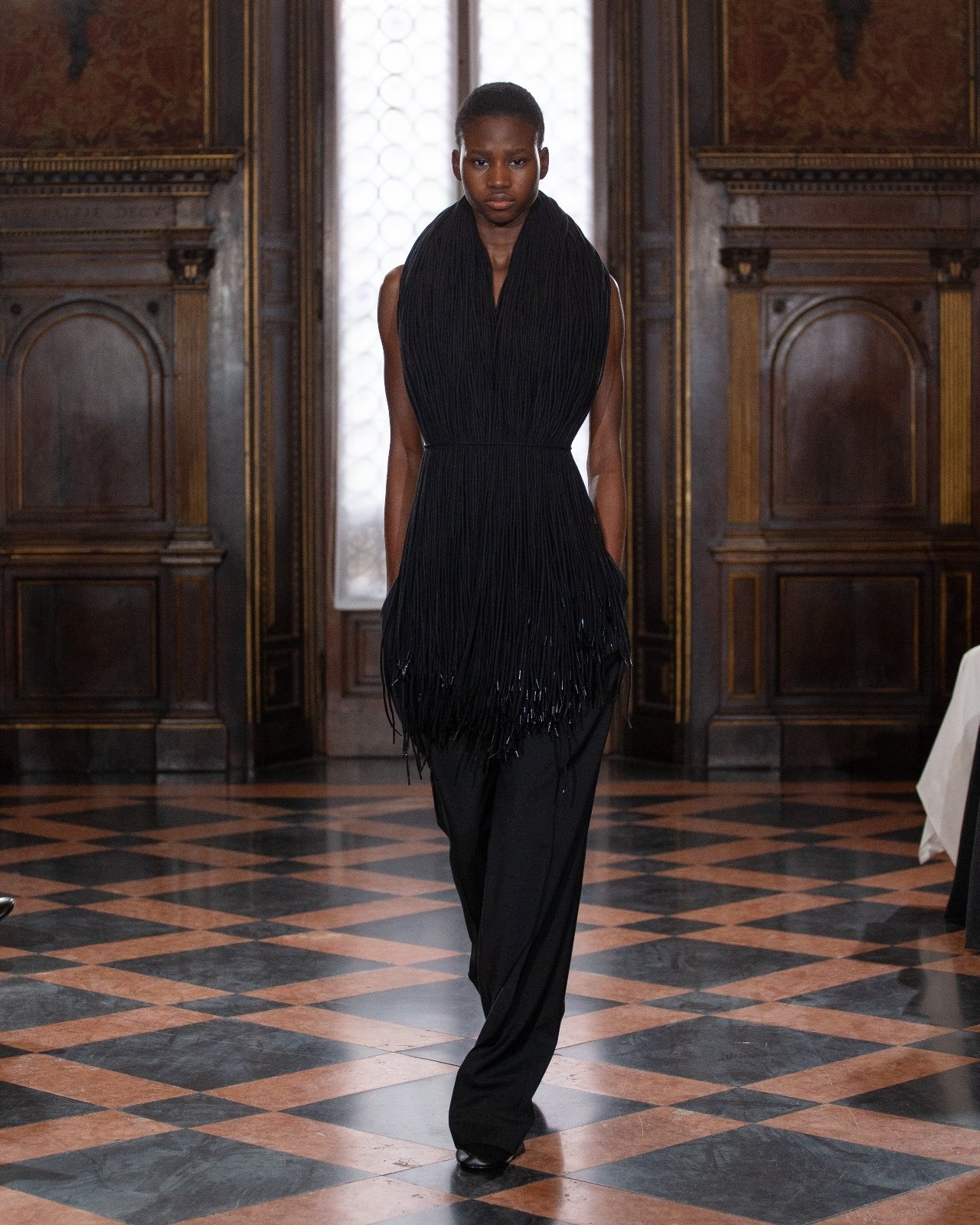 InstitutionbyGalibGassanoffFW25_4x5_Look06.jpg