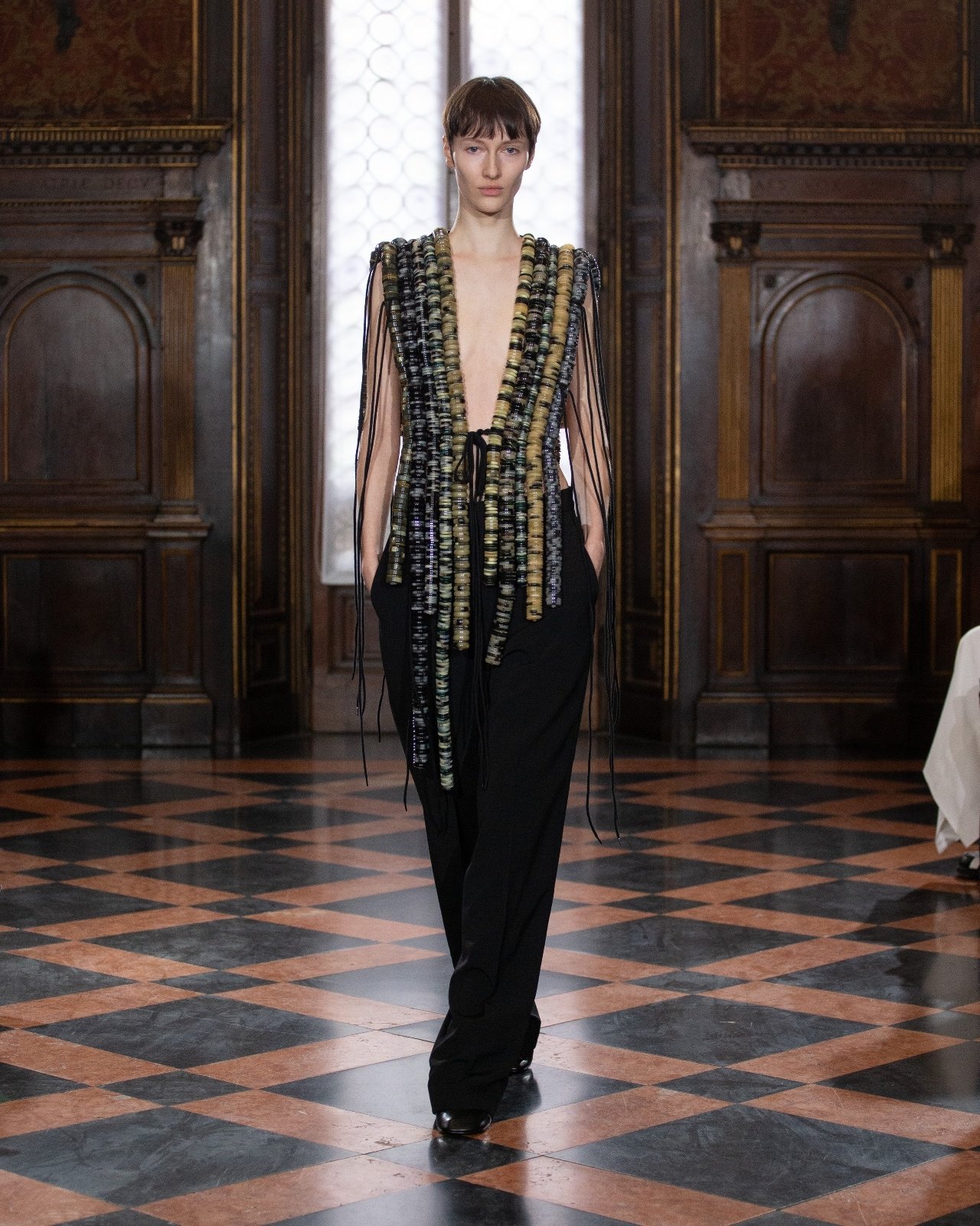 InstitutionbyGalibGassanoffFW25_4x5_Look20.jpg