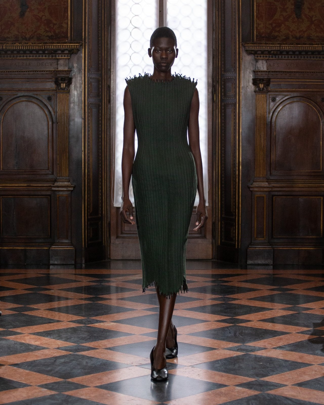 InstitutionbyGalibGassanoffFW25_4x5_Look28.jpg