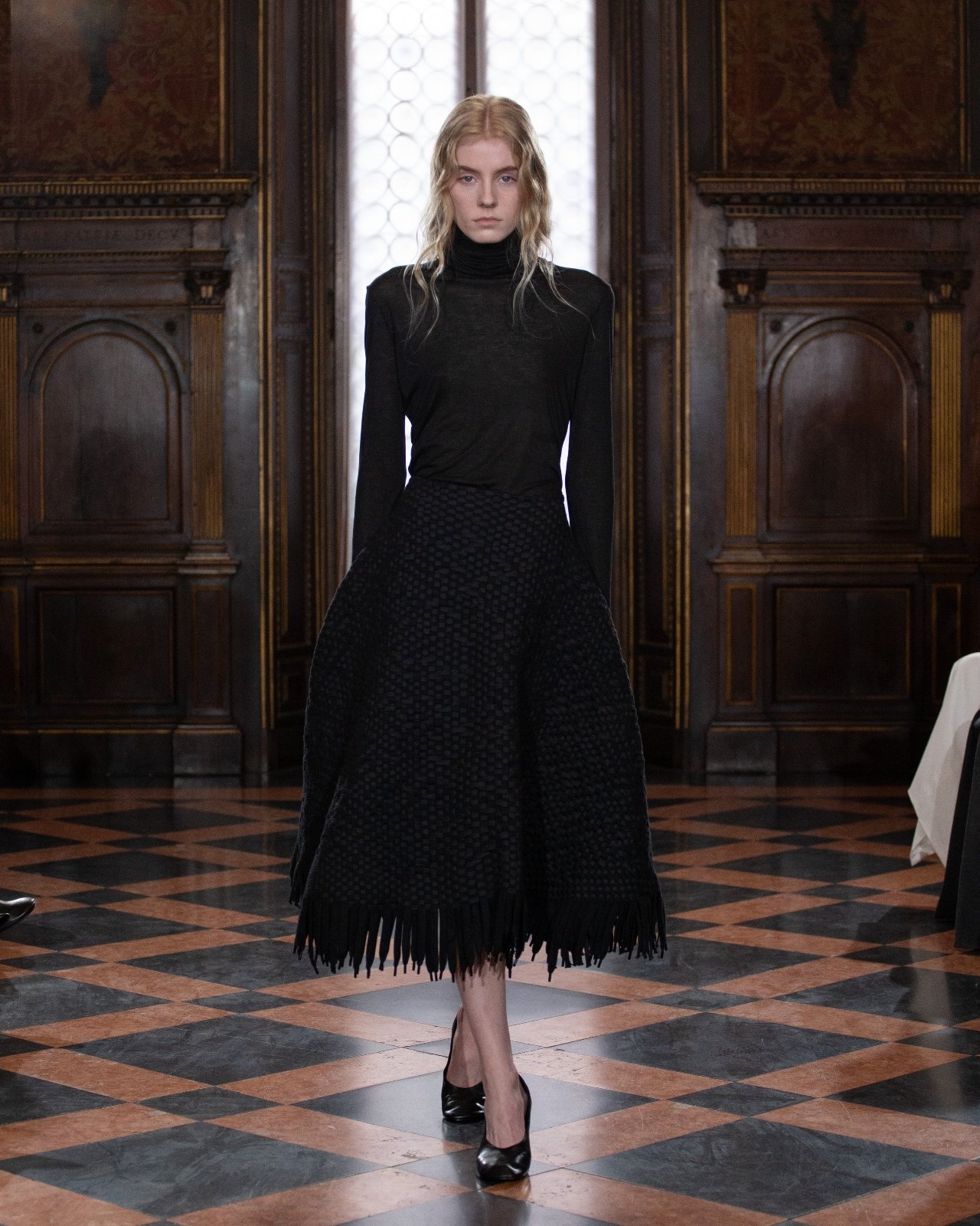 InstitutionbyGalibGassanoffFW25_4x5_Look05.jpg