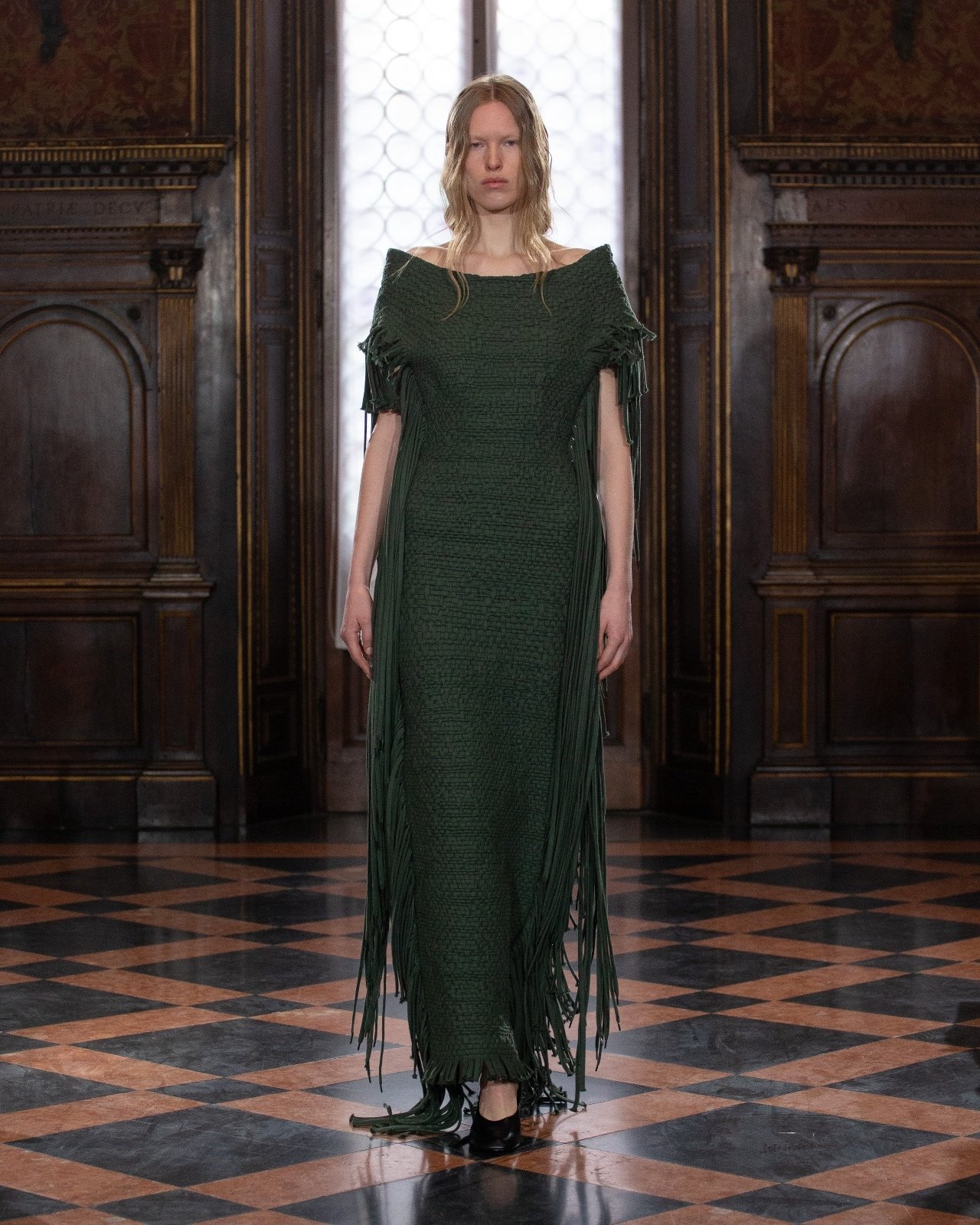 InstitutionbyGalibGassanoffFW25_4x5_Look30.jpg