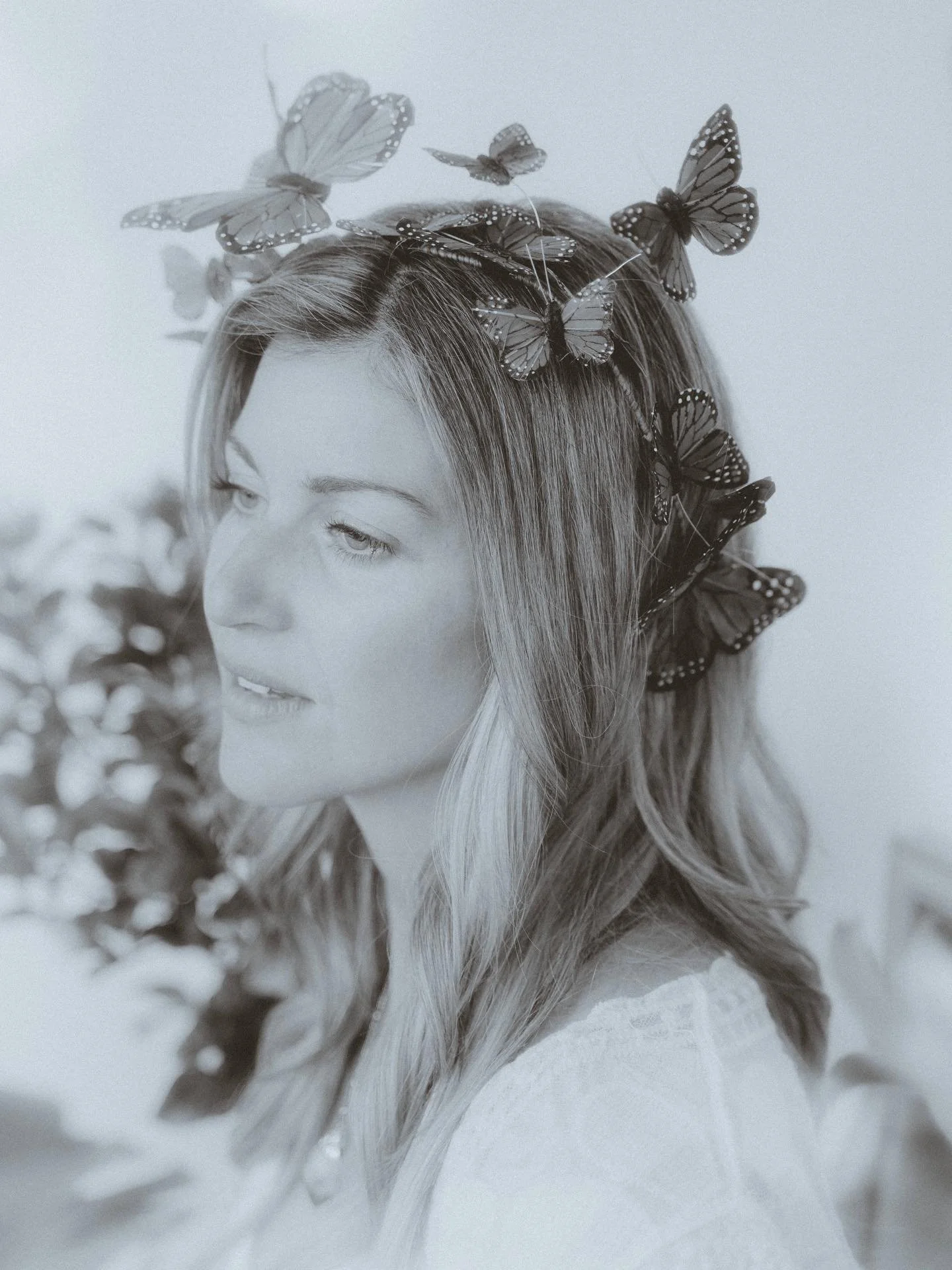 Happy solar return Reina 🦋

To the one who&rsquo;s seen my photography dharma blossom from its very first moments, and who has offered me the greatest honour of immortalizing her timeless beauty time and time again&hellip; for 6 years!

Pavla

A vis