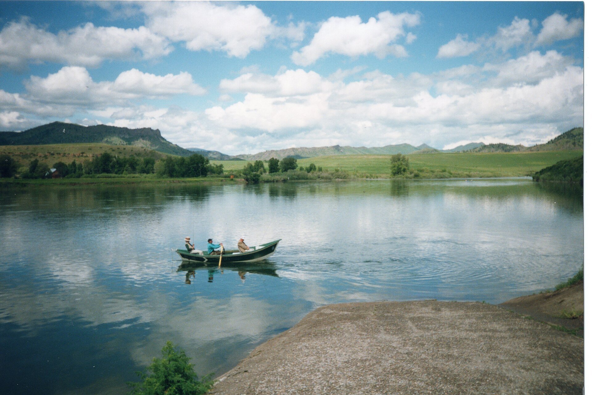 missouri-river.jpg