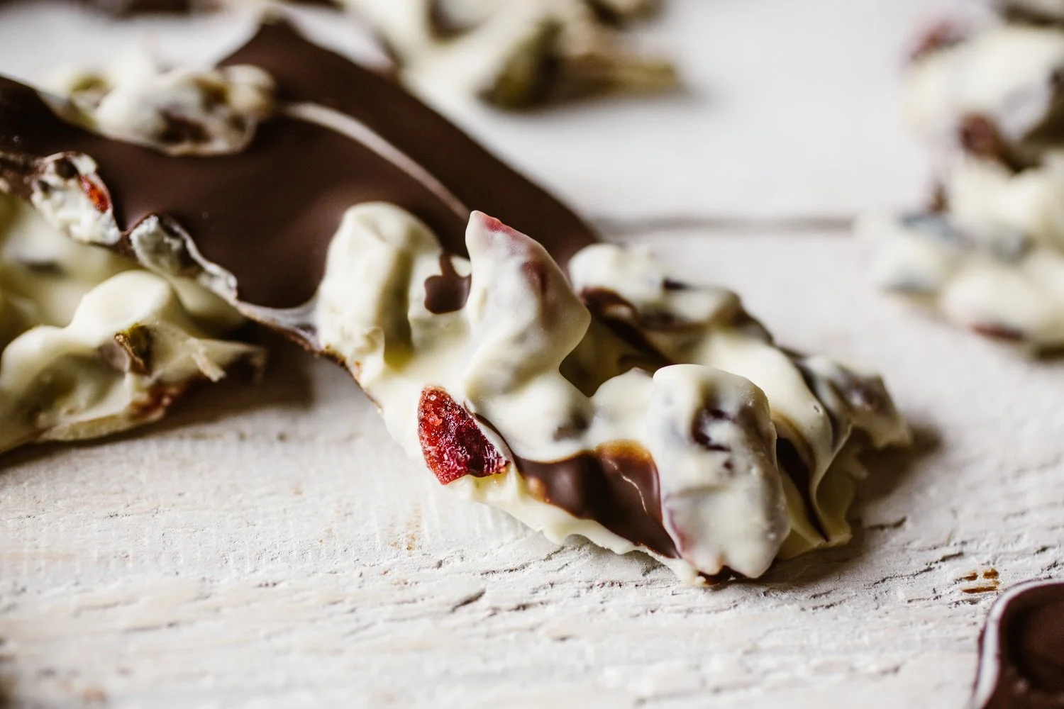 Cranberry &amp; Pistachio Chocolate Bark
