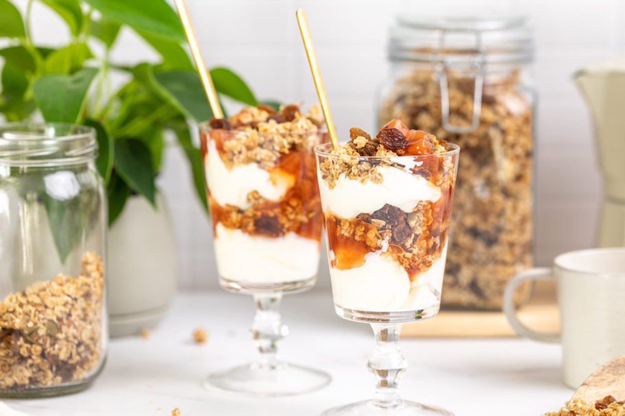 Crunchy Granola Parfait