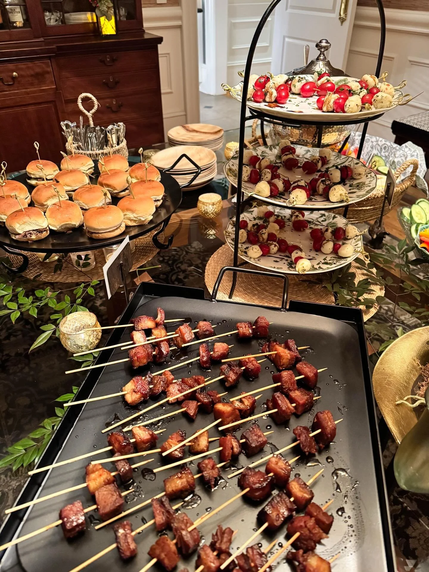 Holiday parties are officially in full swing &mdash; and we&rsquo;re here for every jolly bite + sip. ✨🎄🥂🎅🏼🧑🏼&zwj;🎄
.
.
.
#holidayparty 
#christmas 
#merryandbright 
#privatechef 
#athensga 
#highlandsnc
#lakeoconee