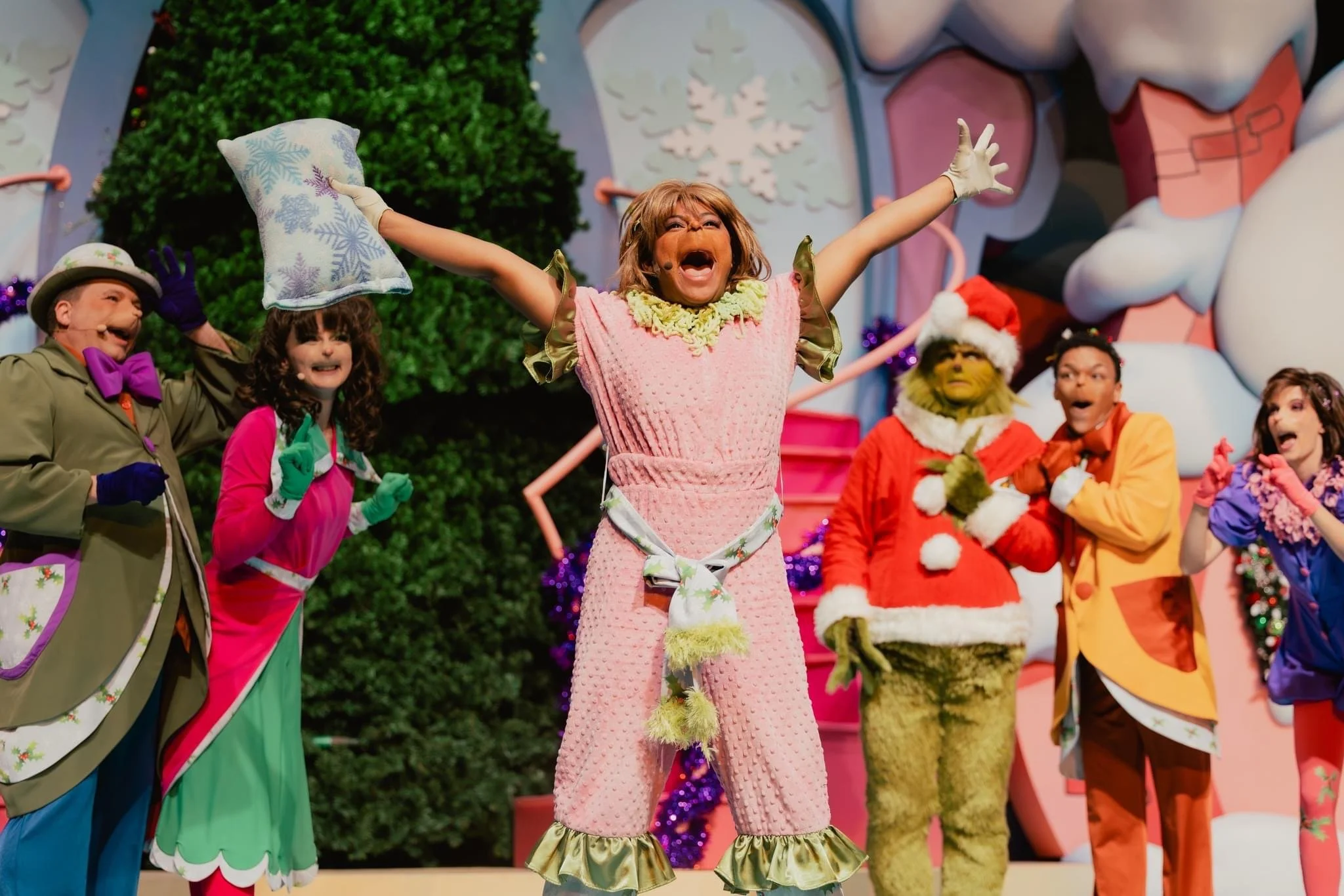 Theater Beauty - Mariah "Sleepy" Who for Grinchmas Wholiday Spectacular at Universal Orlando Resort