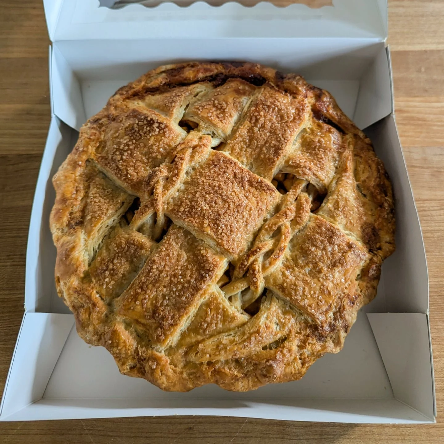 /// Now that this caramel apple pie is out of the oven and is heading to it's holiday table, my oven is officially turned off for 2025. Thanks to all of the customers and friends who have supported me this year. It's been really fun seeing you enjoyi