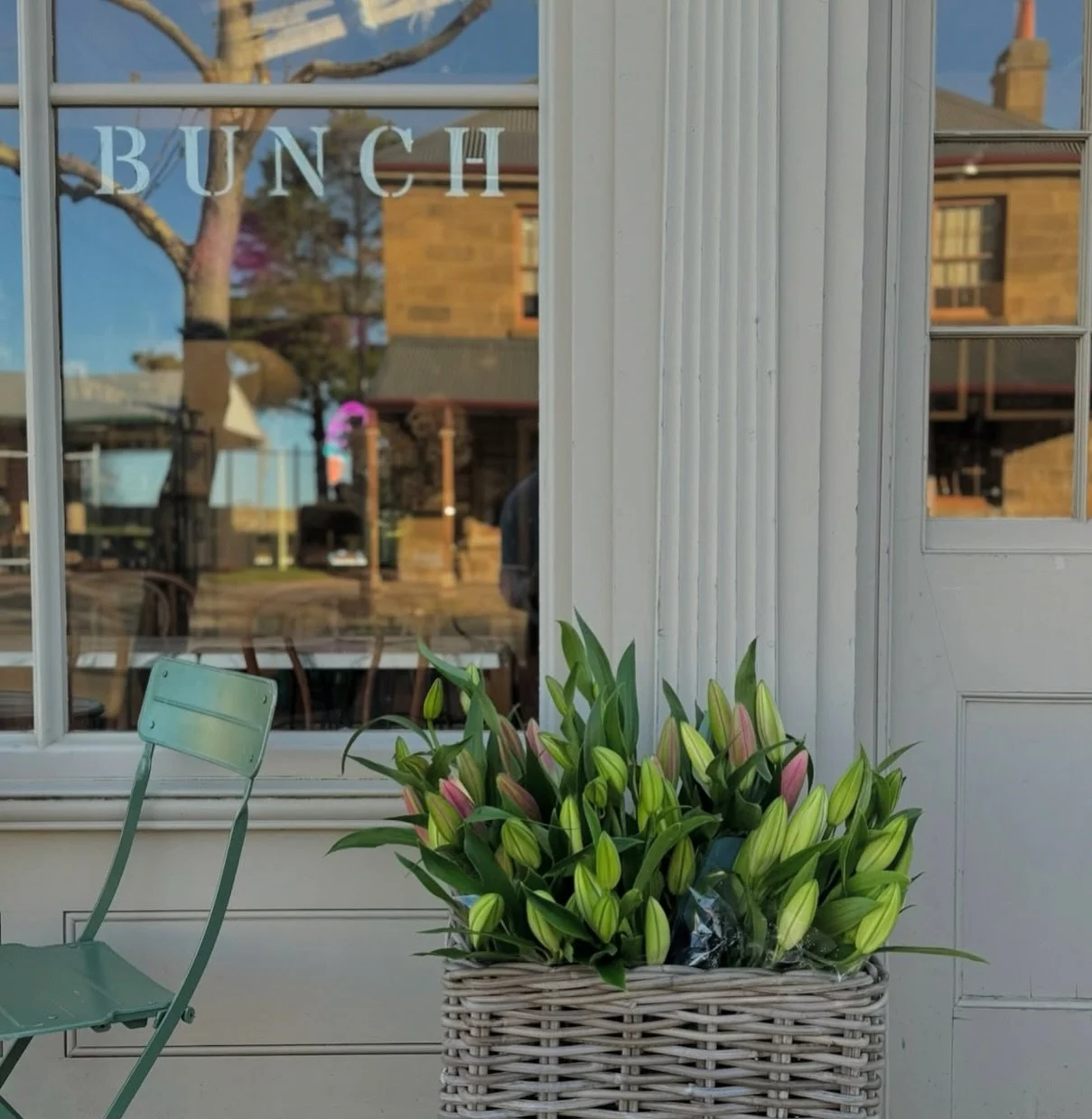 Freshen up the sad winter blues with a delightful bunch of tulips or lilies - they&rsquo;re back baby!

Swing by for a coffee, a bunch and a yarn - we&rsquo;re weekend ready 💚