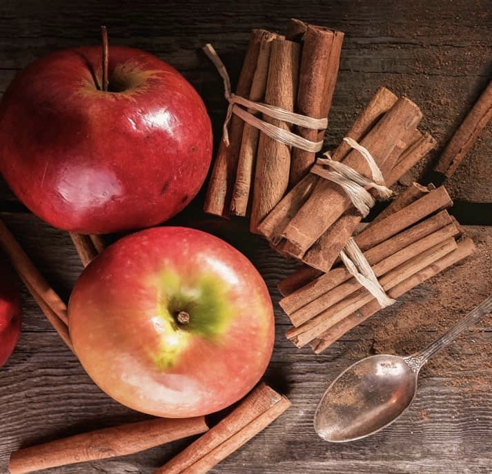 adrianas apples and cinnamon1.jpg