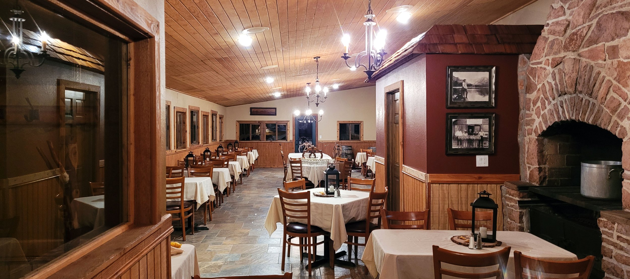 Dining-2.jpg