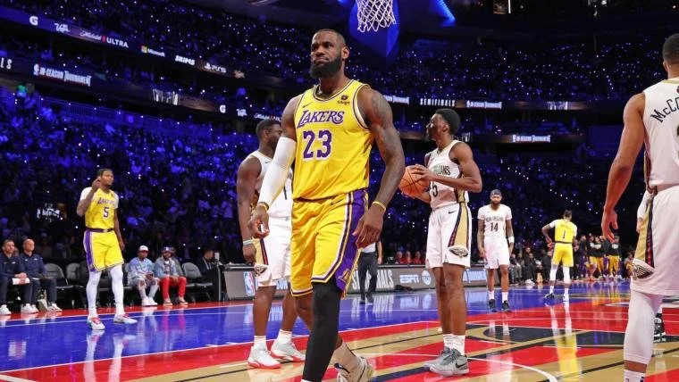Lakers 44 Point Blowout Leads Them to In-Season Finals