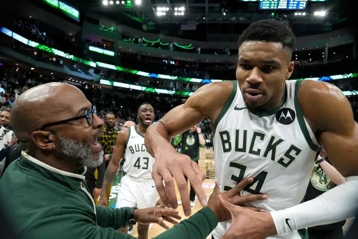 Giannis Antetokounmpo Drops 64 Points in Win Over Pacers