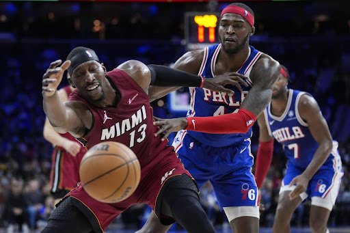Heat Squeak by 76ers in Back-And-Forth Matchup&nbsp;