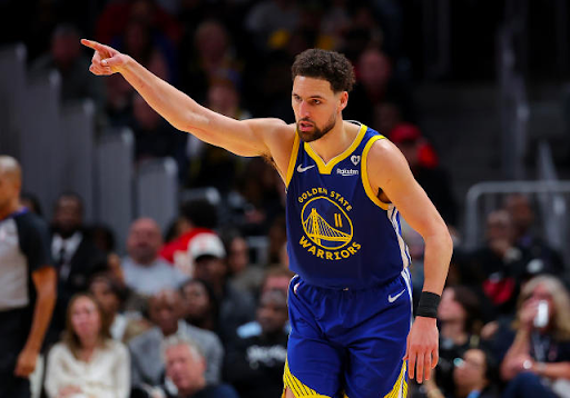Klay Thompson Drops 35, Warriors Hold on to Beat Jazz