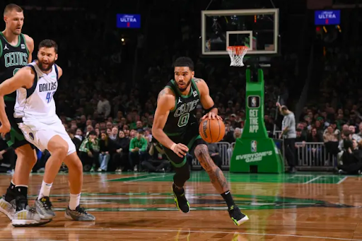 Tatum Drops 32 as Boston Beats Dallas with Ease