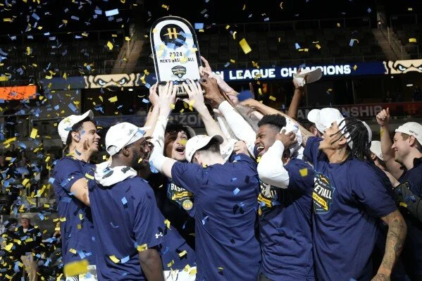 Oakland Hangs on Against Milwaukee, Earns Bid to NCAA Tournament
