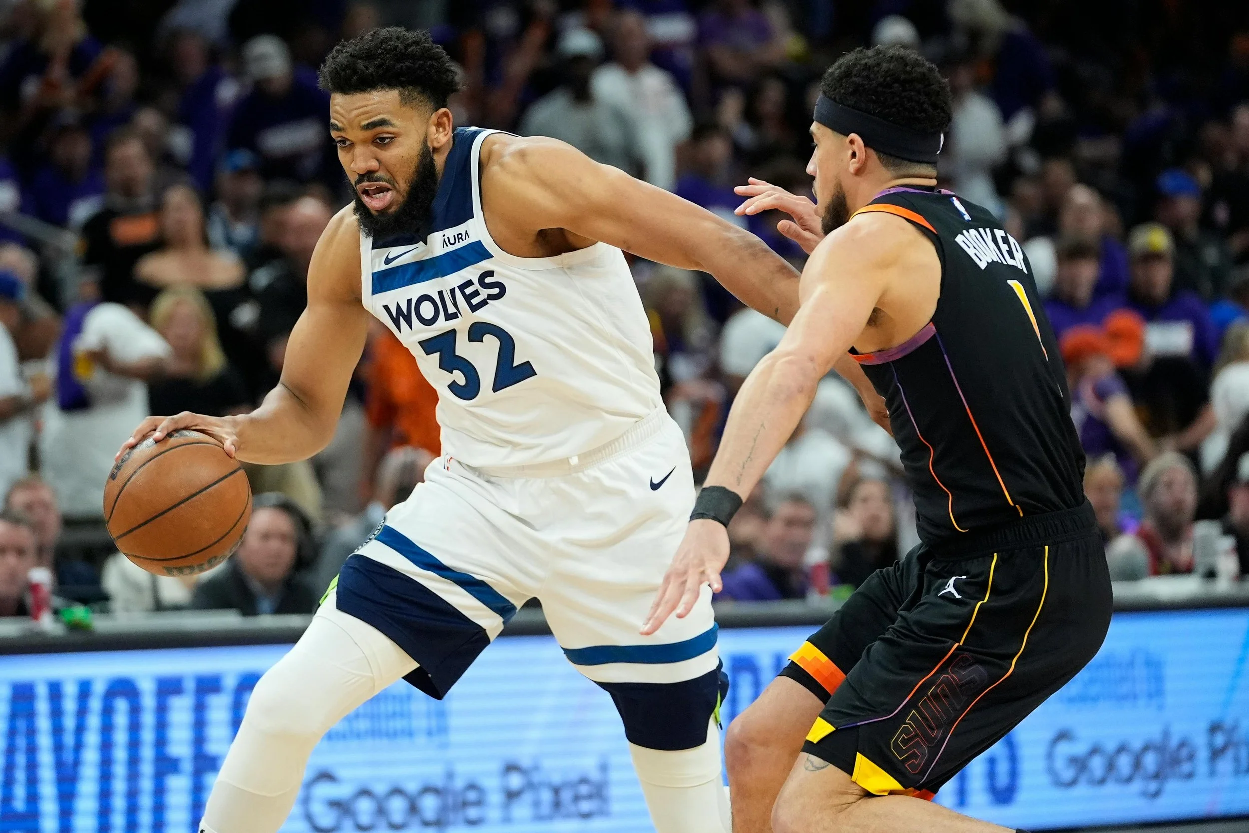 T-Wolves Devastate Suns to Take a 3-0 Lead