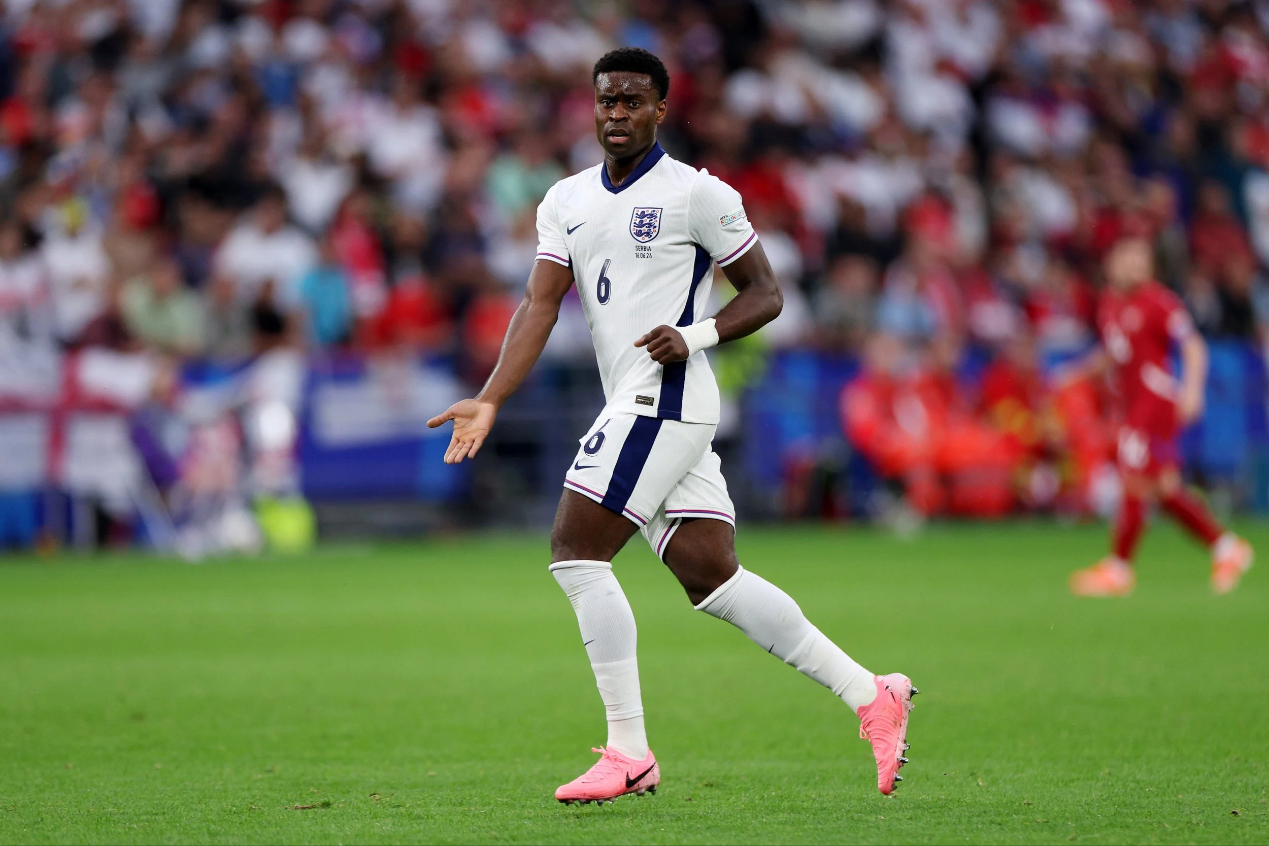 England Hold on to Beat Serbia in First Game of Euro 2024