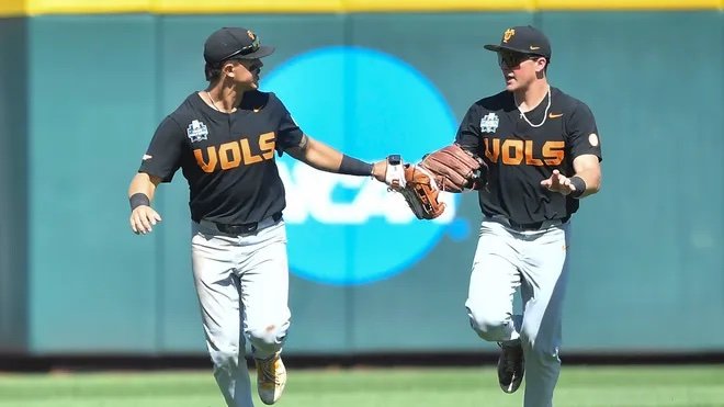 Tennessee, Texas A&amp;M Will Face Off in a Winner-Take-All Championship Game