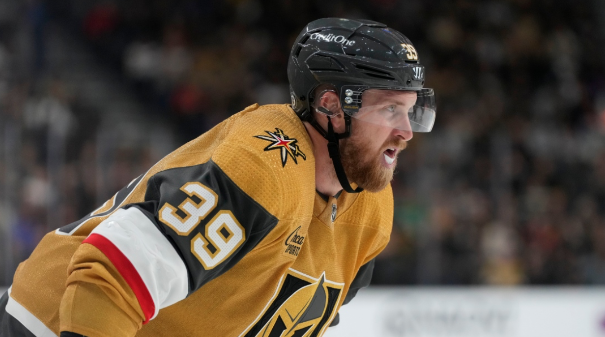 Three-Time 20-Goal Scorer Signs with the Flames&nbsp;