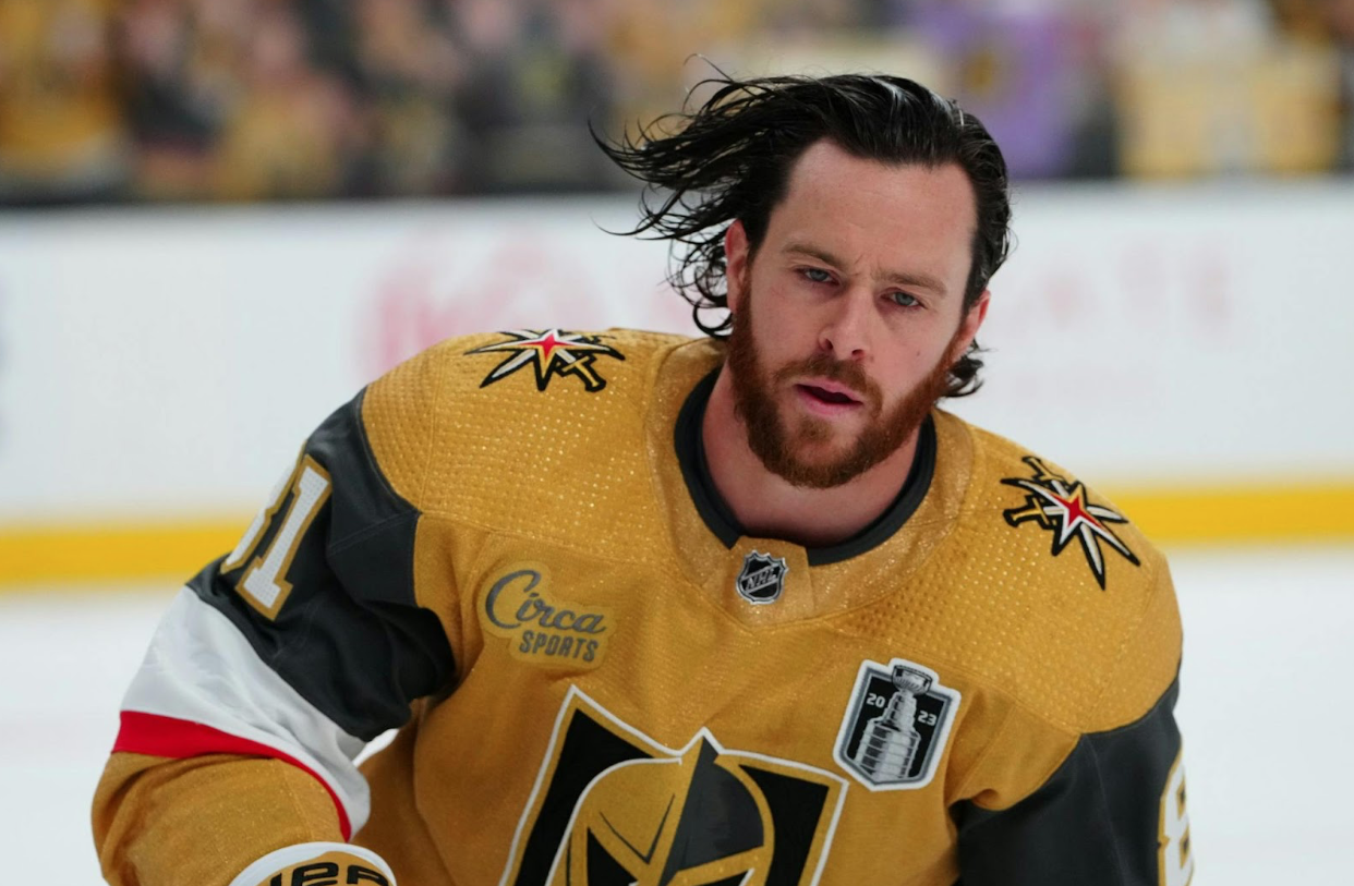2023 Stanley Cup Champion Center Signs with the Predators&nbsp;