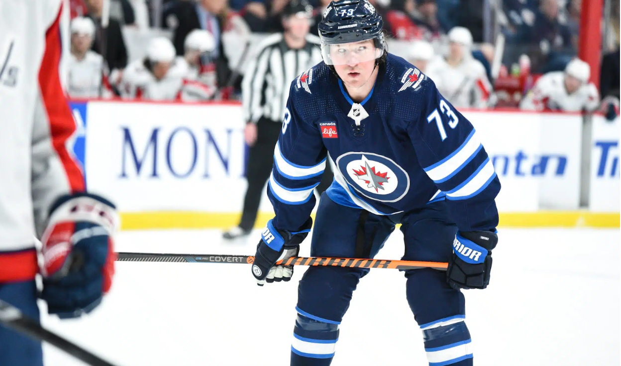 2014 Stanley Cup Champion Winger Signs with the Sharks