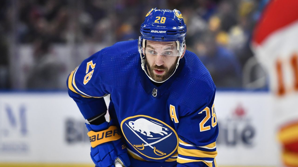 2015 All-Star Center Signs with the Lightning&nbsp;
