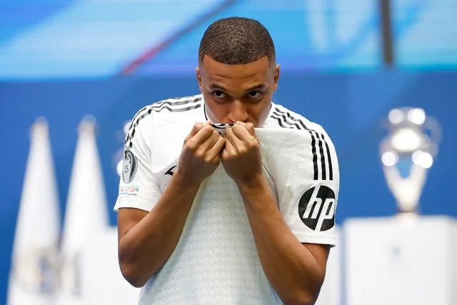 French Superstar Kylian Mbappé Unveiled in Electrifying Fashion as Real Madrid Player