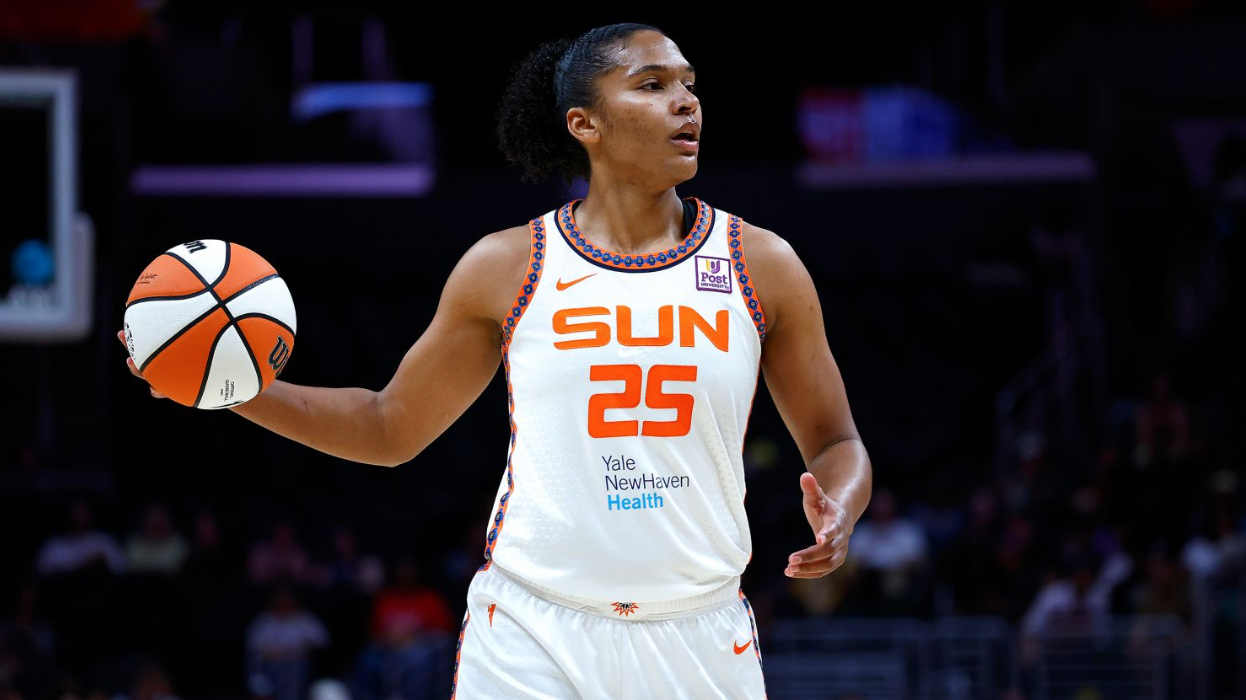 Alyssa Thomas Named Captain of Laces Basketball Club