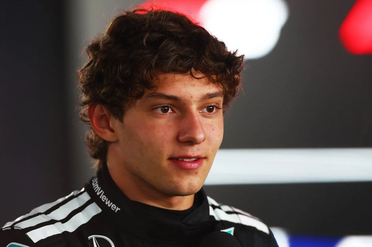 The Seat on Netflix Stars the Youngest Formula One Driver