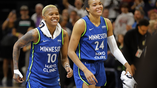 Lynx Stay Perfect with Historic Start